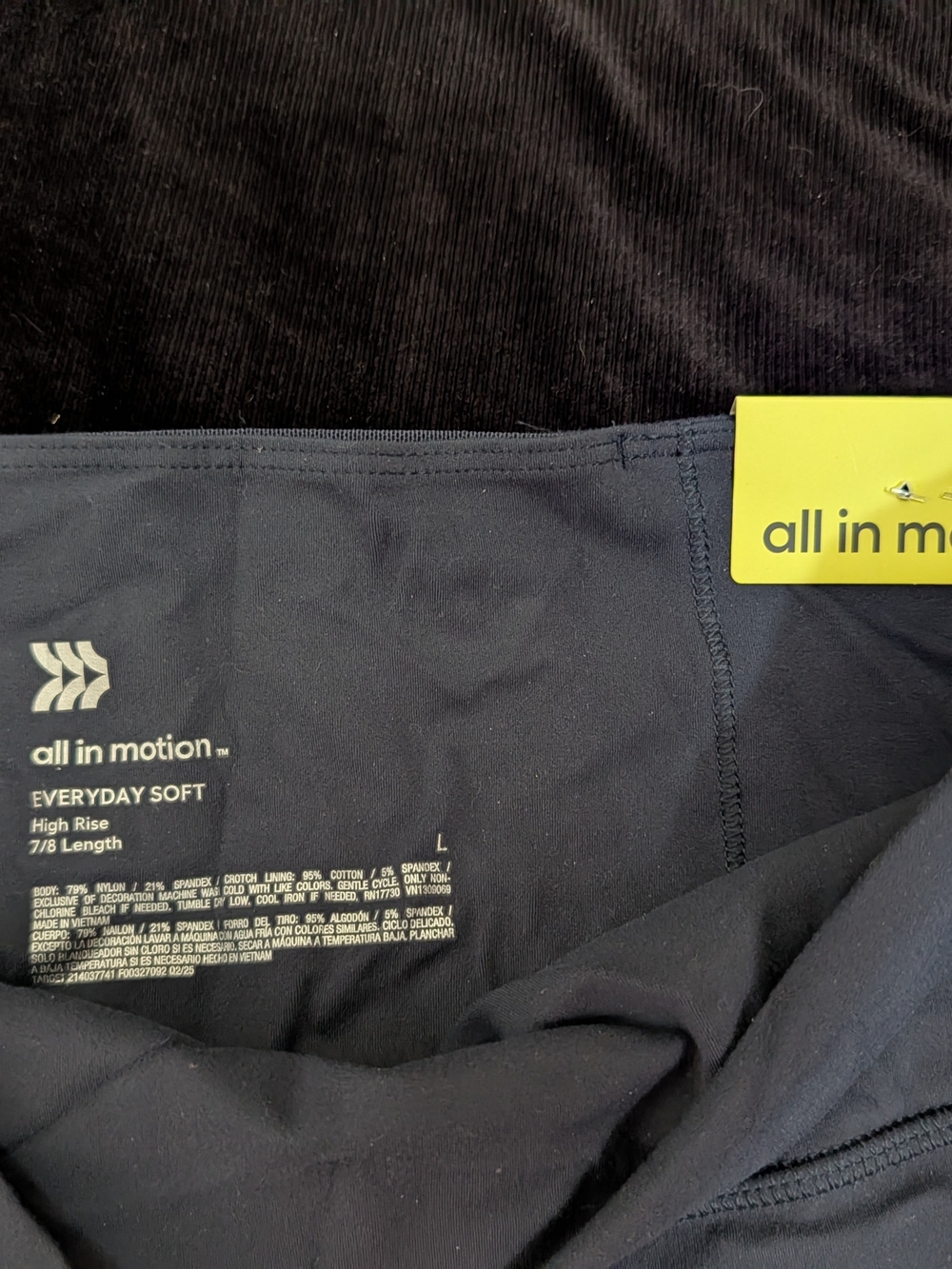all in motion Navy Leggings with Burgundy Side Panels and White Piping - Picture 3 of 3